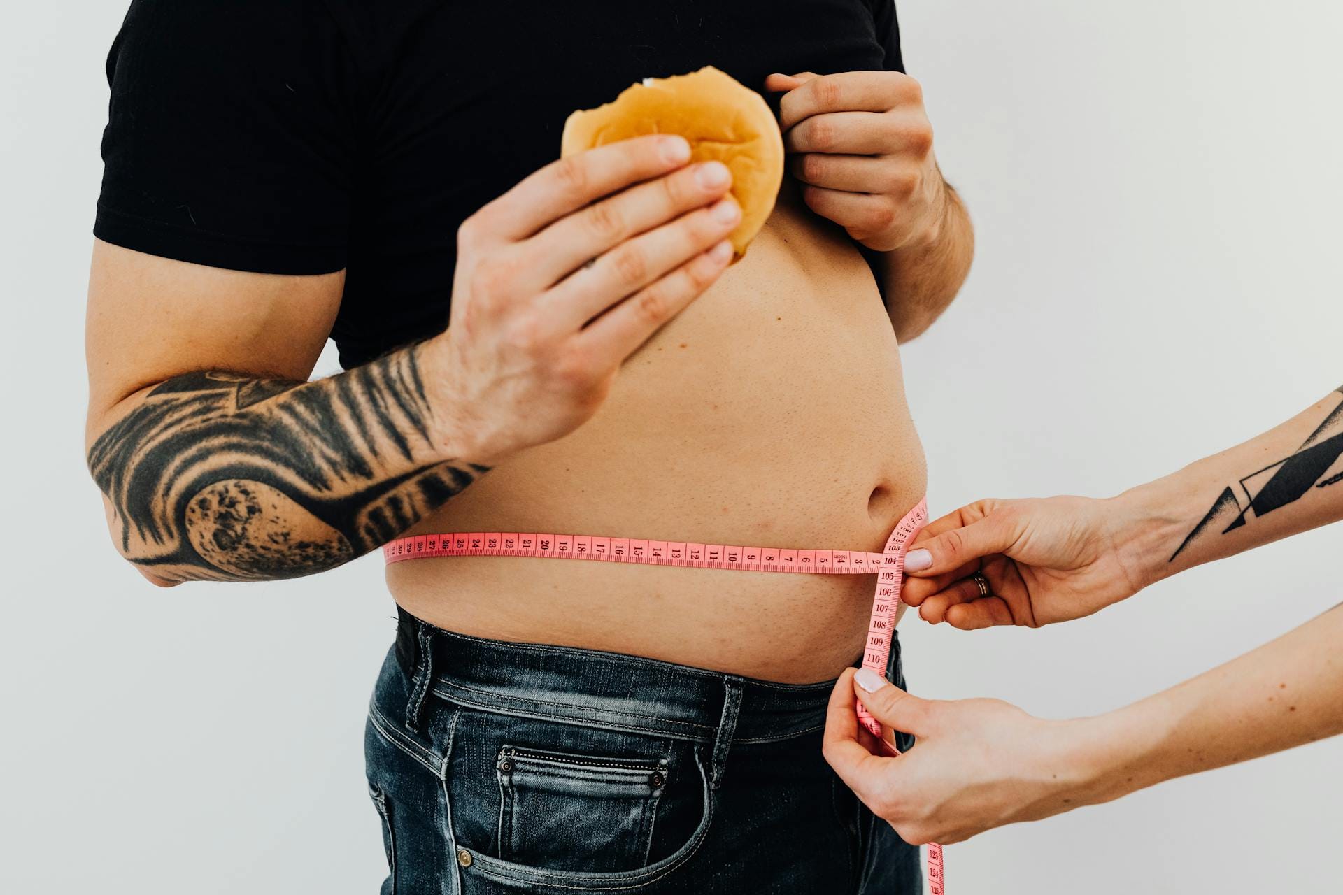 Read more about the article How Hormones Influence Your Weight and How to Balance Them
